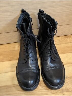 Luca Ferri Women's Black Lace-Up Leather Ankle Booties 7 Us